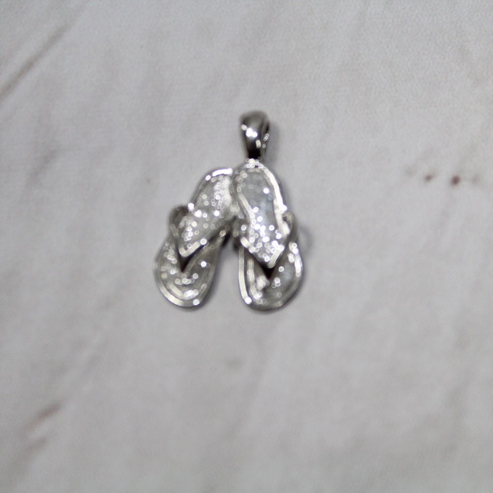 Sandal Necklace Charm - Picture 2 of 3